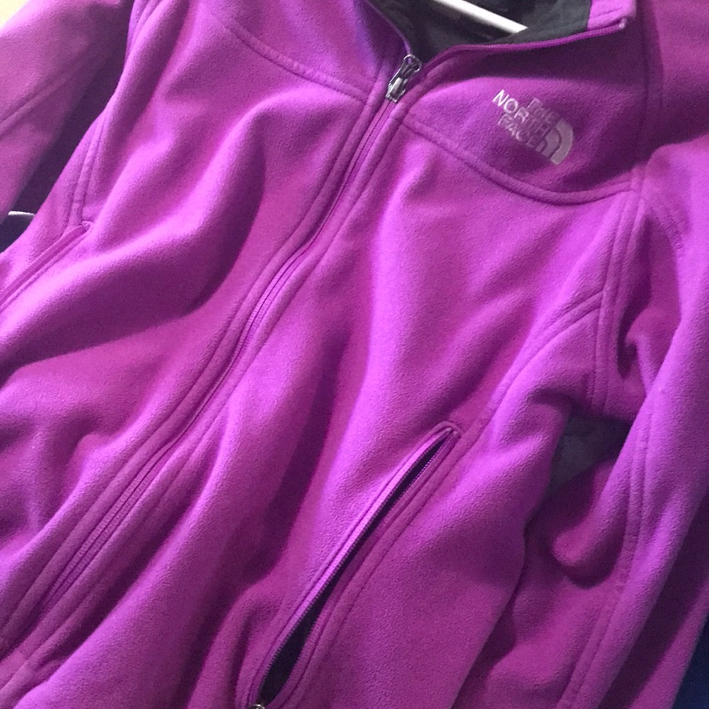 The north face jacket - Picture 2 of 3